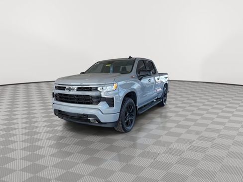 Used 2024 Chevrolet Silverado 1500 RST w/ Z71 Off-Road Package AWD/4WD image 4
