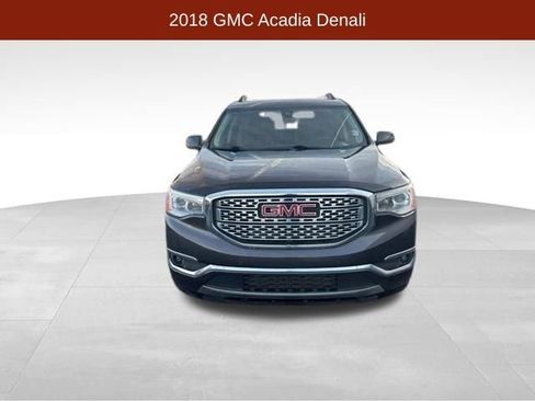 Used 2018 GMC Acadia Denali image 2