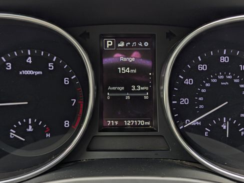 Used 2017 Hyundai Santa Fe Sport image 13