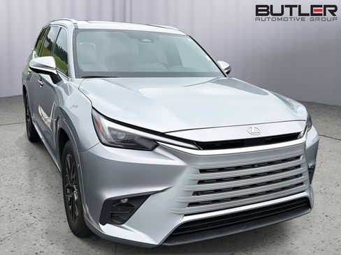 Used 2025 Lexus TX 350 FWD w/ Technology Package image 5