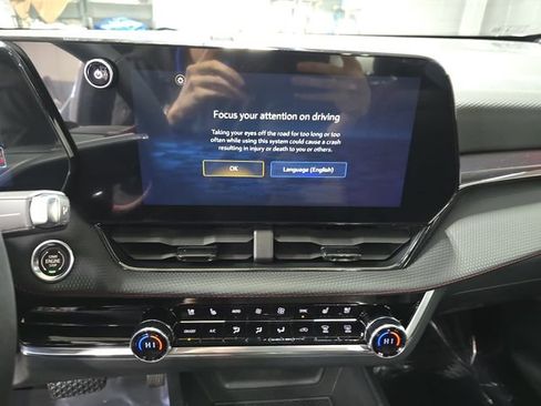 New 2026 Chevrolet Equinox RS image 21