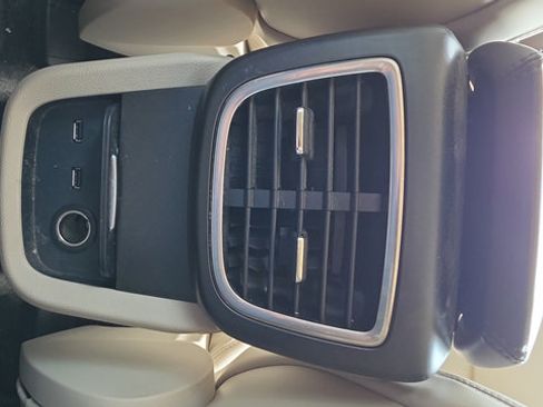 Used 2016 Lincoln MKX Select w/ Select Plus Package FWD image 11