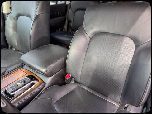 Used 2024 Nissan Armada SL w/ Captain's Chairs Package image 20