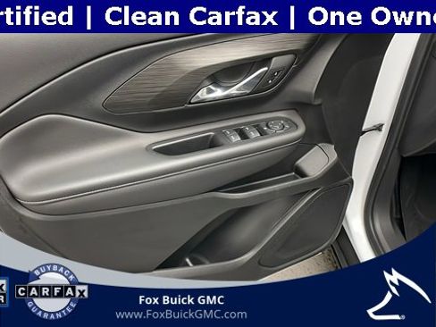 Used 2023 GMC Terrain SLE w/ Driver Convenience Package image 8