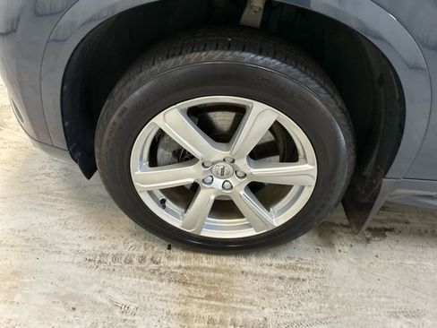 Used 2023 Volvo XC90 B5 Core w/ Protection Package image 12