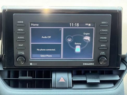 Used 2020 Toyota RAV4 LE AWD/4WD image 14