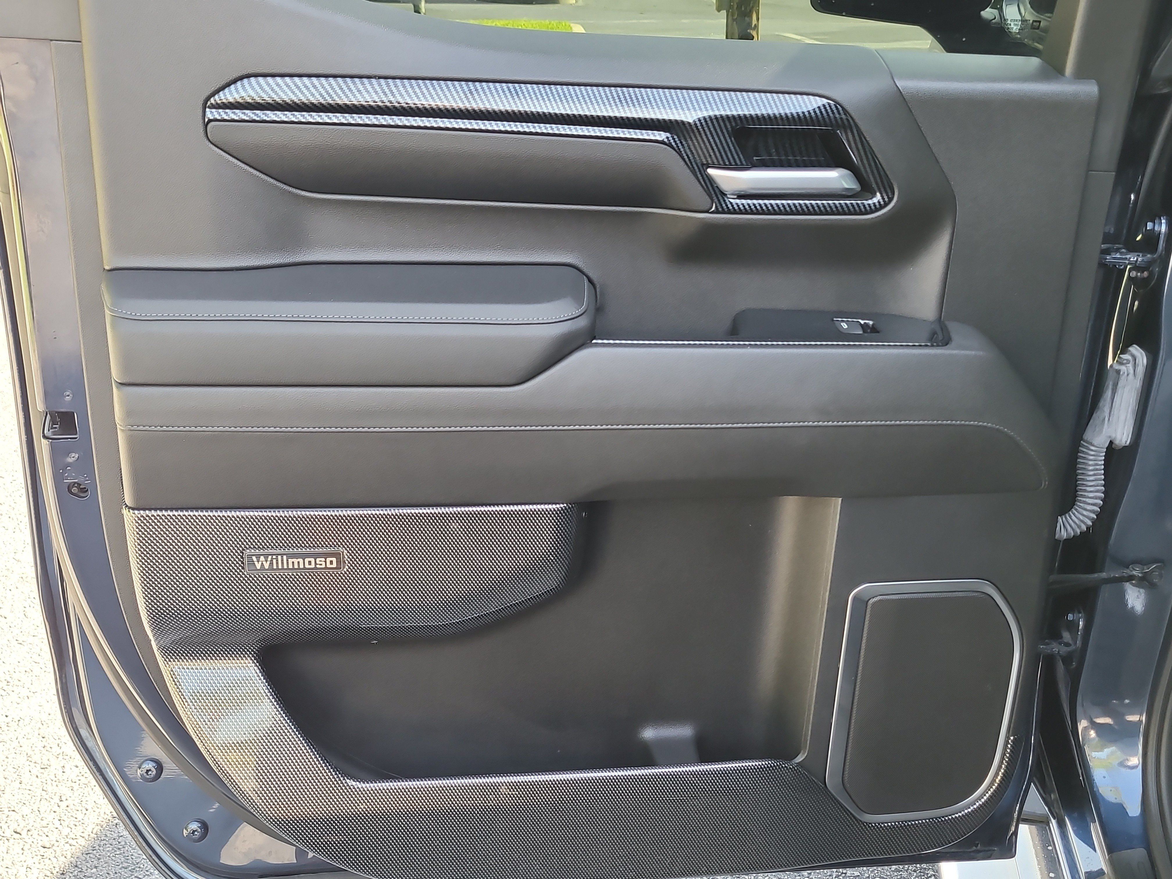 Used 2023 Chevrolet Silverado 1500 LT AWD/4WD image 11