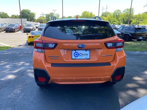 Used 2020 Subaru Crosstrek 2.0i Premium w/ Moonroof Package 2 AWD/4WD image 5