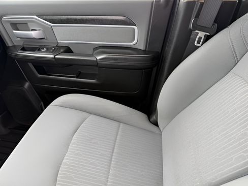 Used 2019 RAM 2500 Big Horn AWD/4WD image 28