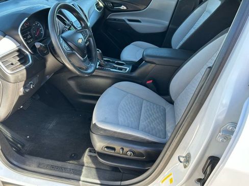 Used 2018 Chevrolet Equinox LT image 10