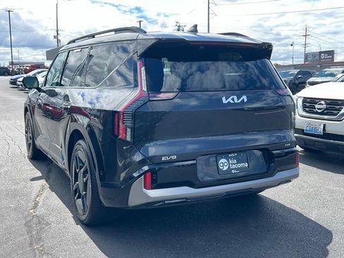 Certified 2024 Kia EV9 GT-Line AWD/4WD image 11
