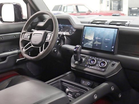 Used 2023 Land Rover Defender 110 Carpathian Edition image 32