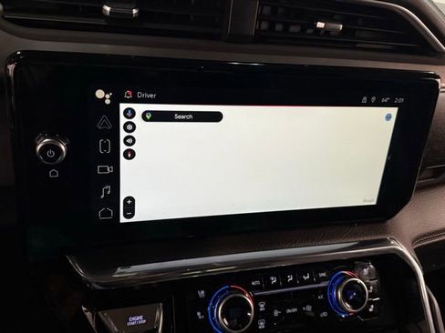 Used 2024 GMC Sierra 3500 Denali w/ Denali Reserve Package image 28