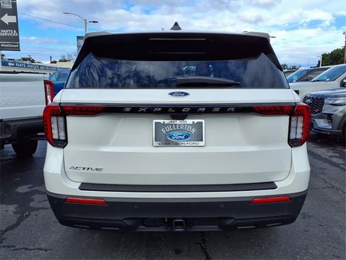 New 2026 Ford Explorer Active image 3