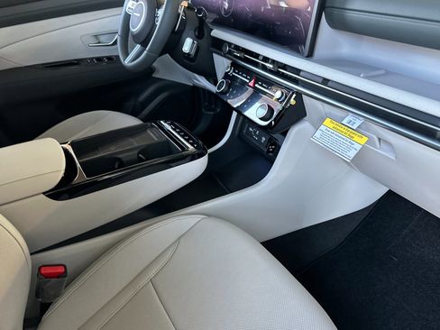New 2026 Hyundai Tucson Limited AWD/4WD image 16