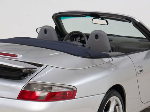 Used 2003 Porsche 911 Carrera image 23
