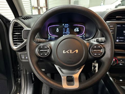 Used 2024 Kia Soul LX w/ Option Group 015 image 9