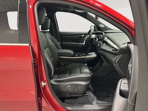 Used 2025 Buick Enclave Avenir w/ Super Cruise Package image 22