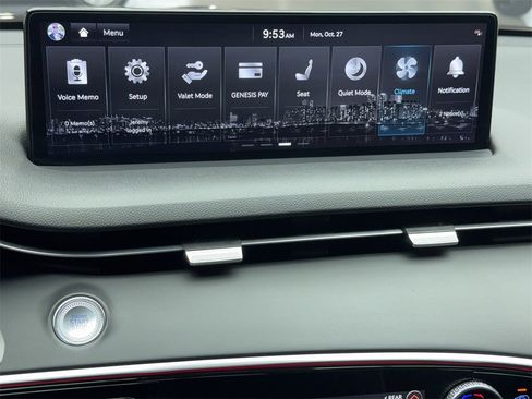 Used 2023 Genesis GV70 2.5T w/ Advanced Package image 31