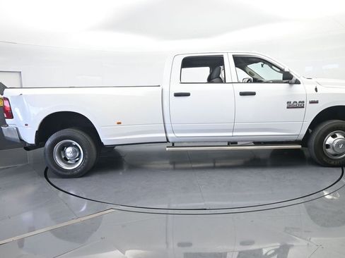 Used 2018 RAM 3500 Tradesman w/ Chrome Appearance Group image 7