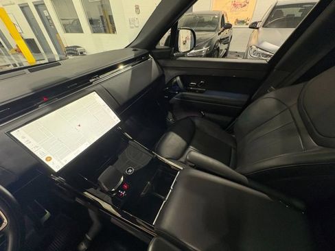 Used 2024 Land Rover Range Rover Sport Dynamic SE AWD/4WD image 28