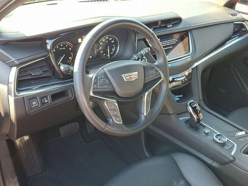 Certified 2023 Cadillac XT5 Premium Luxury image 15