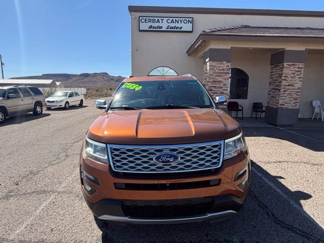 Used 2017 Ford Explorer Platinum AWD/4WD image 3