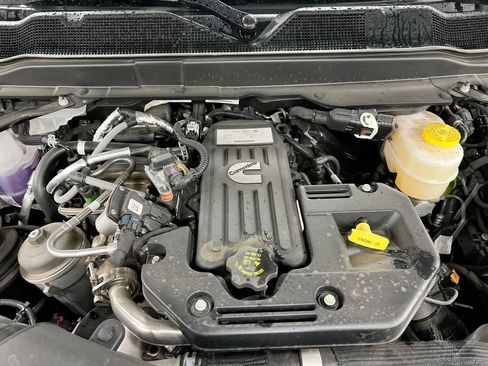 New 2026 RAM 2500 Laramie w/ Night Edition AWD/4WD image 25