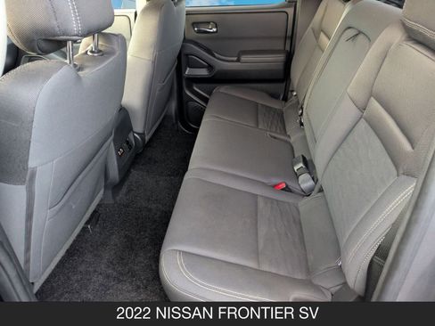 Used 2022 Nissan Frontier SV image 15