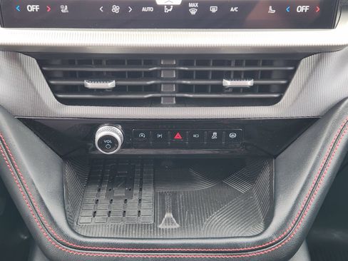 Used 2025 Ford Explorer ST-Line w/ Premium Package image 21