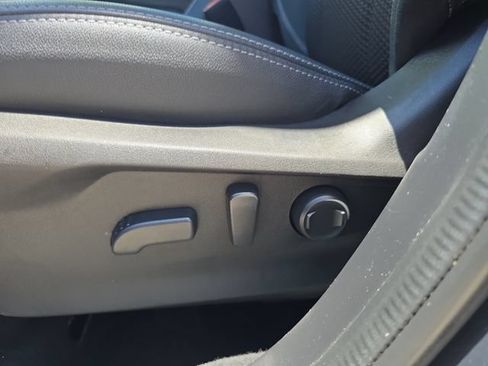 Used 2022 Subaru Forester Premium AWD/4WD image 16