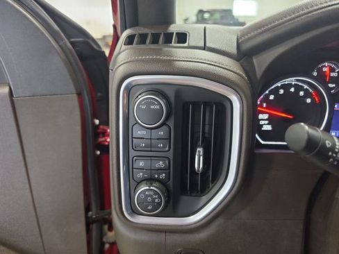 Used 2022 Chevrolet Silverado 1500 LTZ AWD/4WD image 18