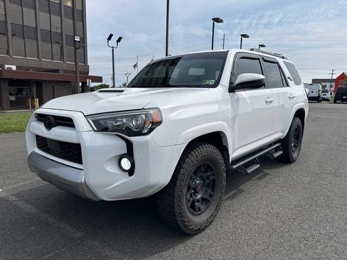 Used 2020 Toyota 4Runner TRD Off-Road AWD/4WD image 1