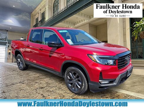 Used 2021 Honda Ridgeline Sport image 1