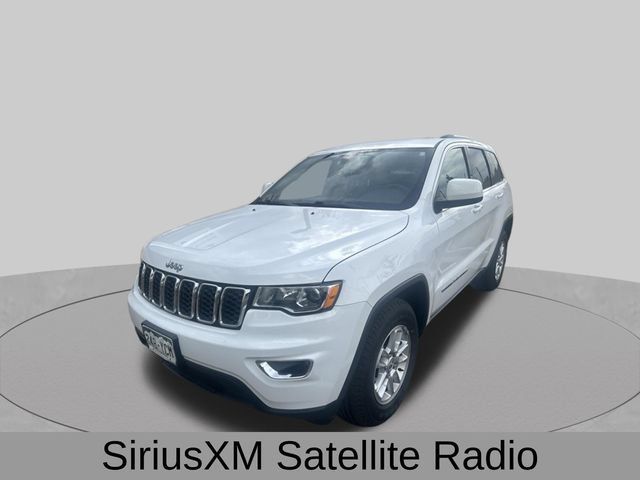 Certified 2018 Jeep Grand Cherokee Laredo AWD/4WD image 3