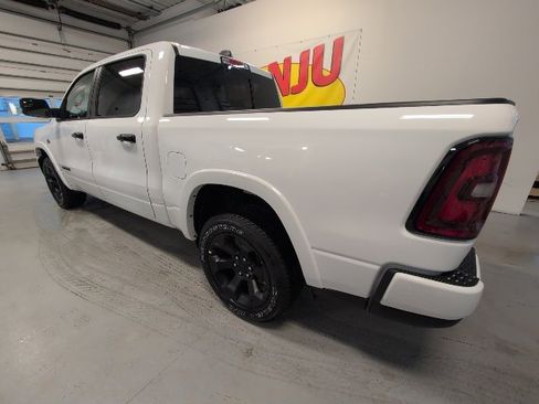 New 2026 RAM 1500 4x4 Crew Cab image 3