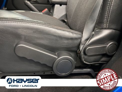 Used 2016 Jeep Wrangler Unlimited Sahara image 21