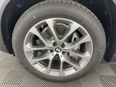 Certified 2024 BMW X5 xDrive40i w/ Premium Package image 8