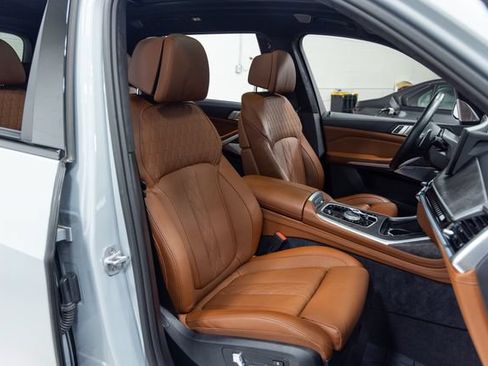 Used 2024 BMW X7 M60i w/ Executive Package AWD/4WD image 26