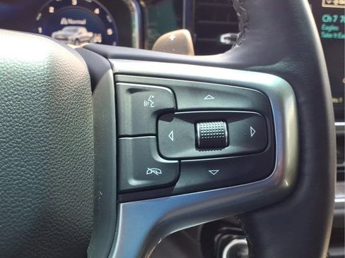 Used 2025 Chevrolet Silverado 1500 LTZ AWD/4WD image 27