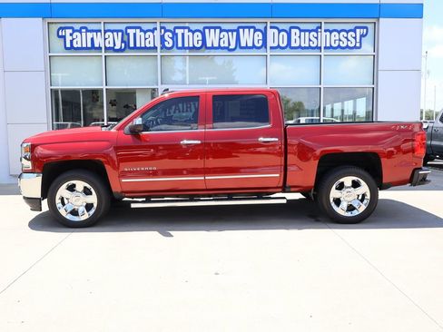 Used 2018 Chevrolet Silverado 1500 LTZ w/ Sport Package AWD/4WD image 7