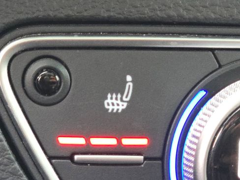 Used 2022 Audi SQ5 Premium Plus w/ Premium Plus Package image 5