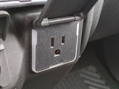 Used 2022 Chevrolet Silverado 1500 Custom Trail Boss image 28