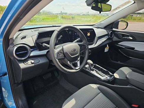 New 2026 Chevrolet Trax LT w/ Driver Confidence Package FWD image 10