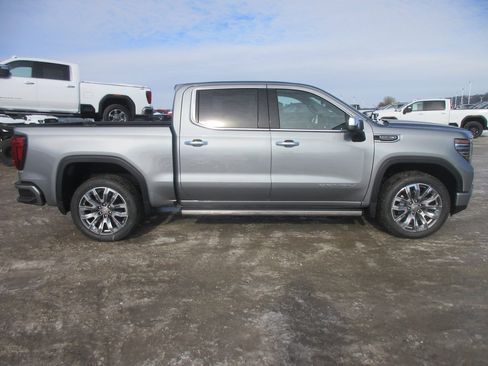 New 2026 GMC Sierra 1500 Denali w/ Denali Reserve Package image 3