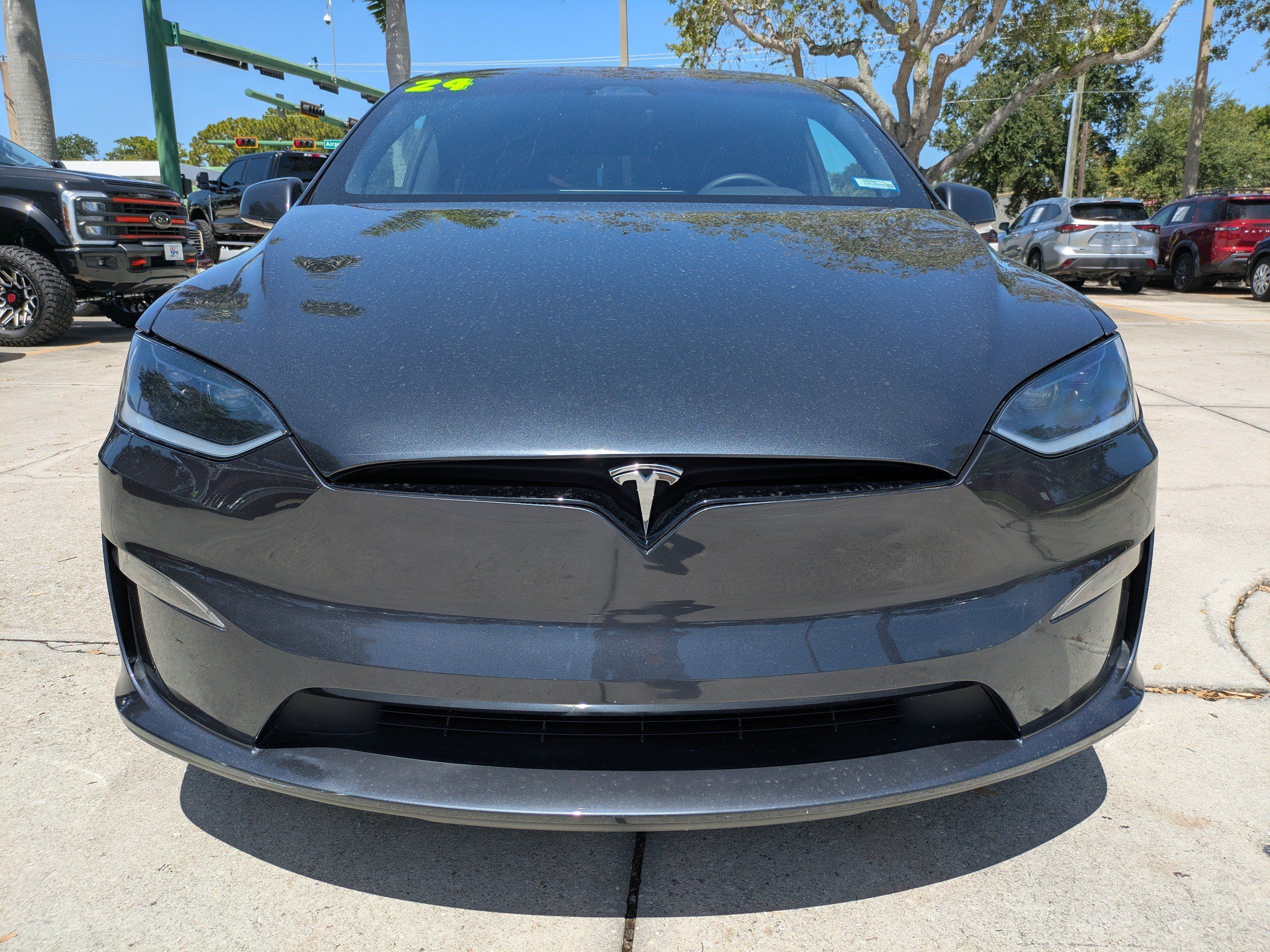 Used 2024 Tesla Model X AWD/4WD image 8