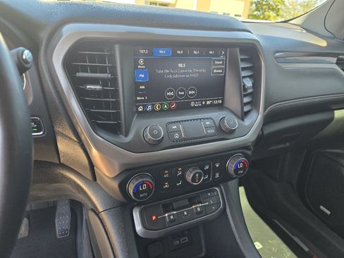 Used 2023 GMC Acadia AT4 w/ Technology Package AWD/4WD image 22