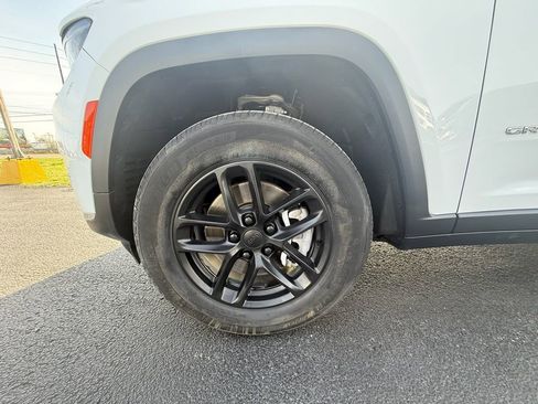 Used 2023 Jeep Grand Cherokee L Laredo w/ Luxury Tech Group I image 10