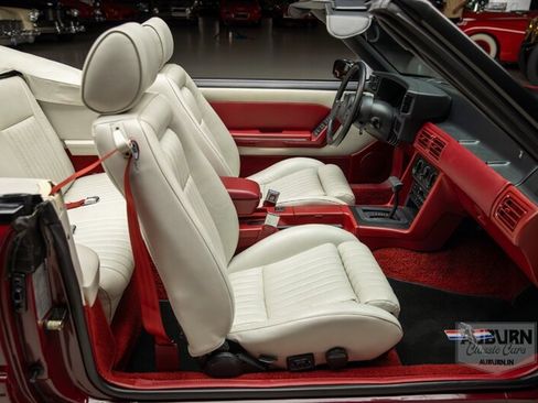 Used 1989 Ford Mustang GT RWD image 21