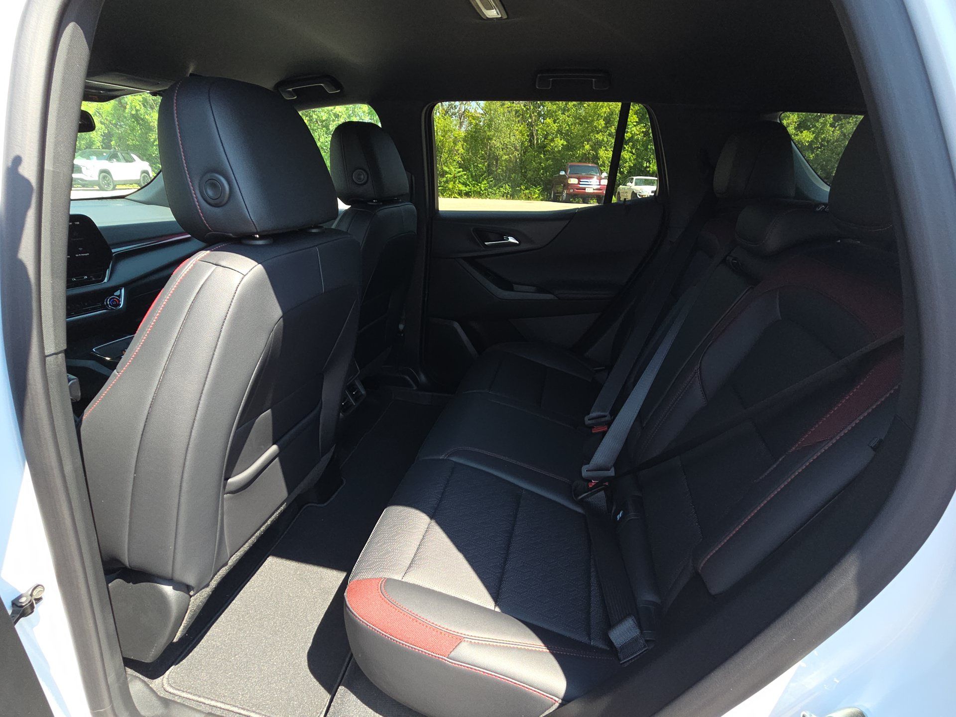 New 2027 Chevrolet Equinox RS FWD image 28